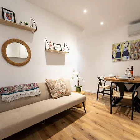 T2 Casa Da Alegria דירה נאזרה